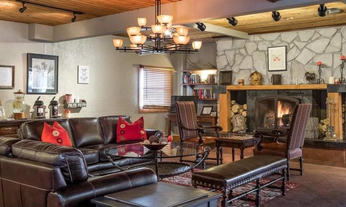 North Park City Resort | 28% OFF WALK TO LIFTS Sweetwater Lift Lodge 2-Bedroom 12/27/2025 thru 1/3/2026