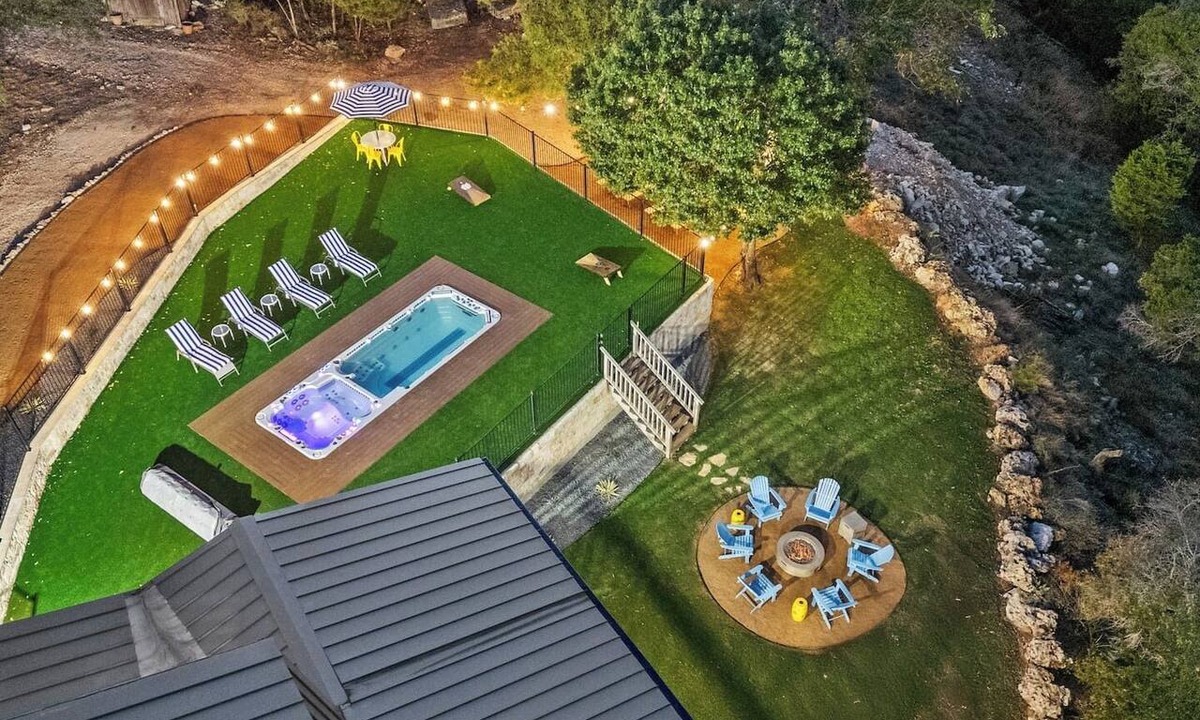 Canyon Lake House | 3 Kings! Hot Tub/Pool-Fire Pit-GameRm GYM+ PickleB