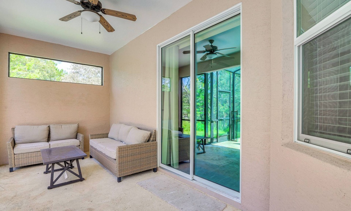 Brooksville House | 5 Mi to Weeki Wachee Springs! Poolside Retreat