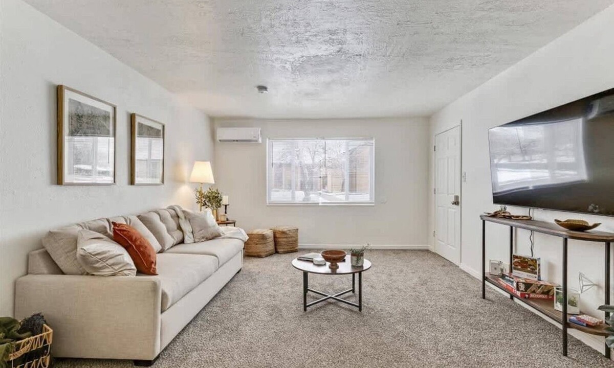 Bountiful Apartment | 5 Mins off i15, Pickle Ball Courts Close By!