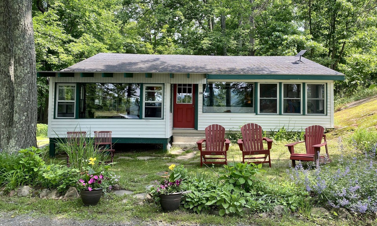 Town of Chesterfield Cabin | Adirondack Retreat - Hot Tub & Lake