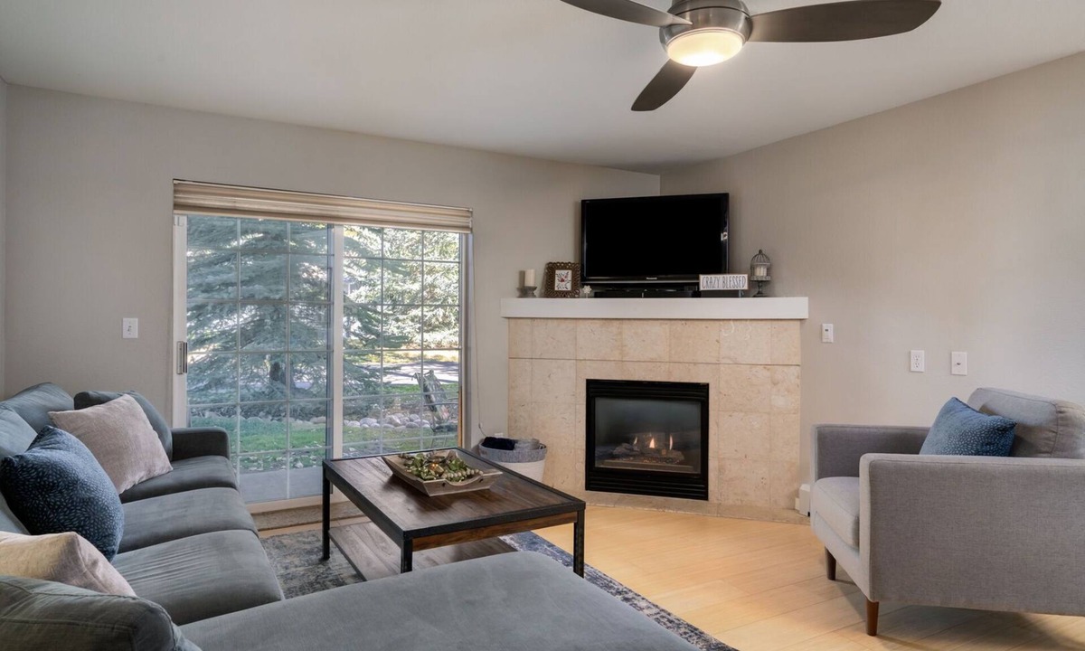 Steamboat Springs Condo | Adventure Awaits! Outdoor Patio & Grill with Views, Communal Hot Tubs & 1 Car Garage