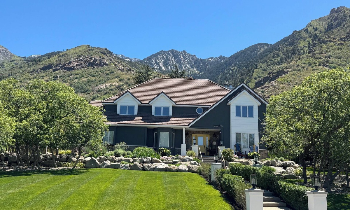 Sandy House | Bea"Utah"iful & Cozy