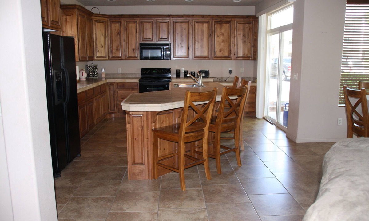 St. George Condo | Beautiful Ground Level 3 Bed/2 Bath Las Palmas Condo Near Pool