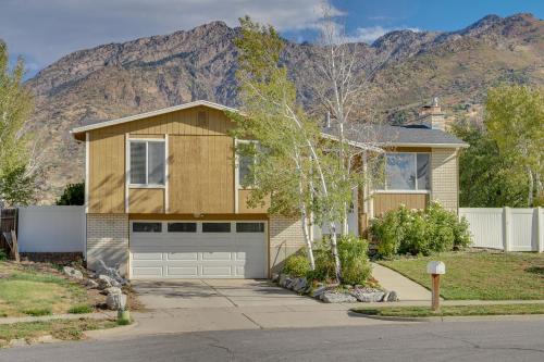 Cottonwood Heights House | Big Space, Bigger View! Cottonwood Canyon Retreat