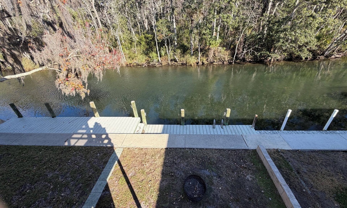 Weeki Wachee Gardens House | Book Now! Flash Discount thru July 31 at Special Scallop Spot Direct on Gulf