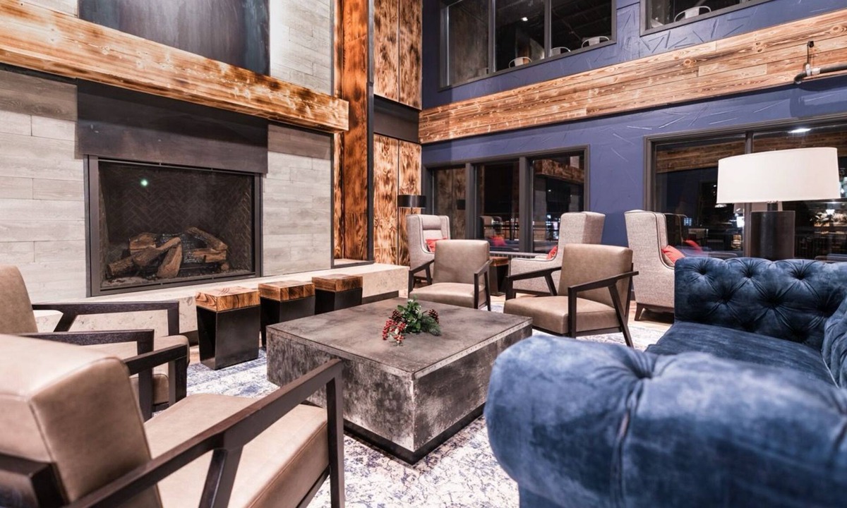Historic District Hotel | Breckenridge Hotel Room | Group-Friendly Stay