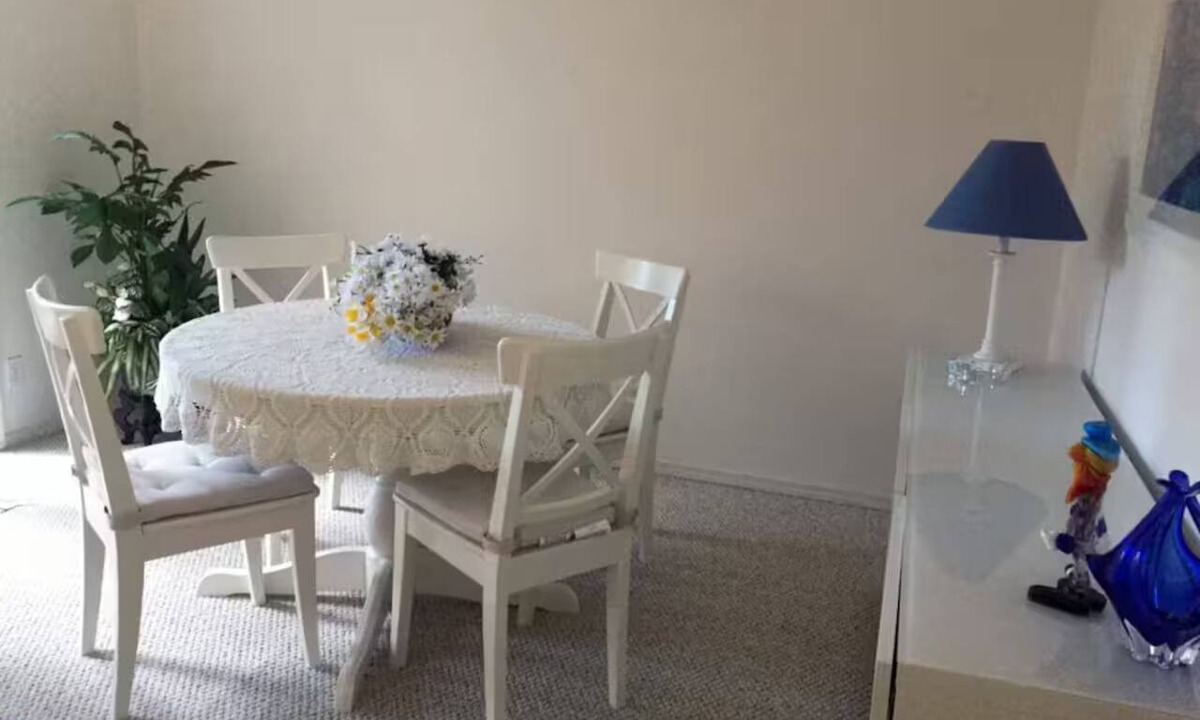 Durham House | Bright and comfortable home