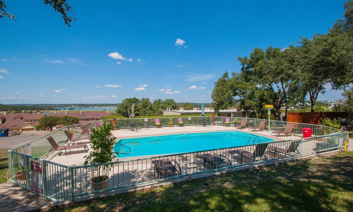 Canyon Lake Condo | Canyon Lake get-a-way w/beautiful sunset view