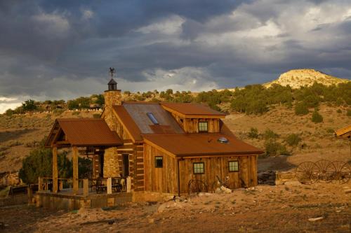 Lewis Resort | Canyon Of The Ancients Guest Ranch