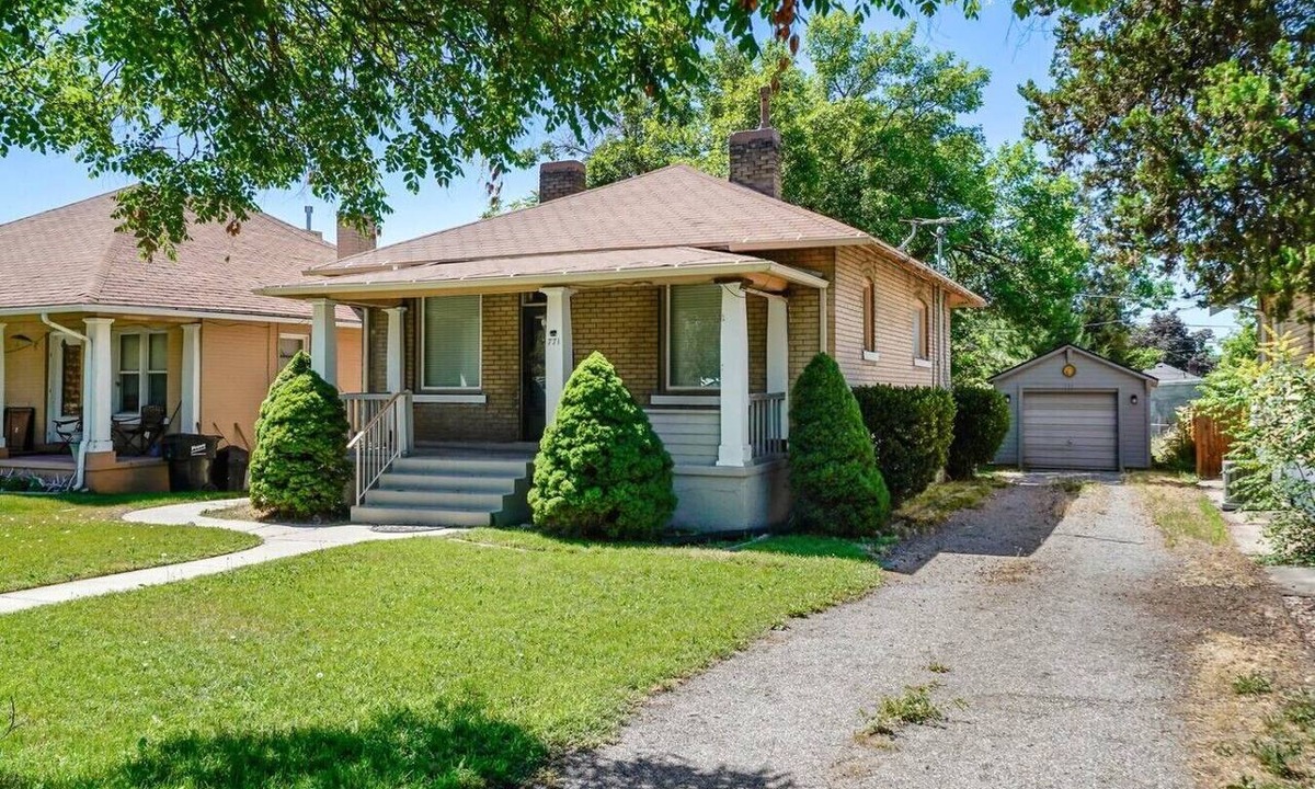 Franklin House | Classic Provo Character Home | Sleeps 6
