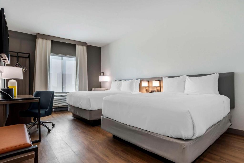 West Panama City Beach Hotel | Comfort Inn & Suites Panama City Beach - Pier Park Area