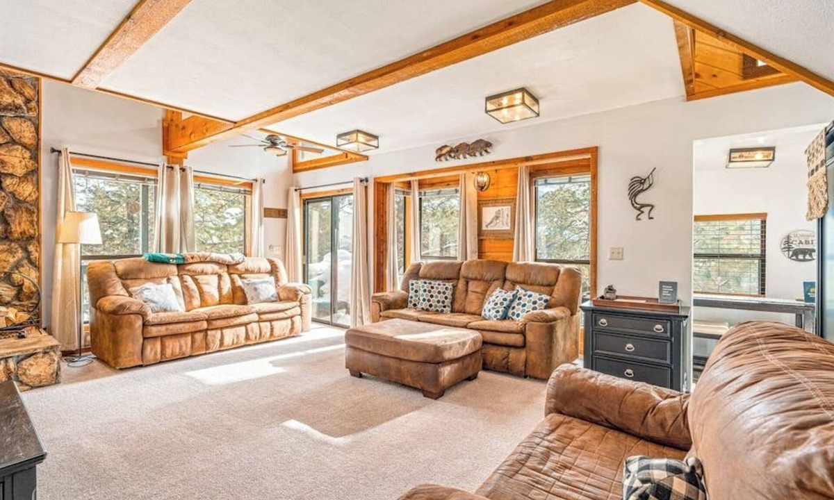 Bayfield Cabin | Comfortable Dog-Friendly Home within Walking Distance of Lake - Wooded Setting