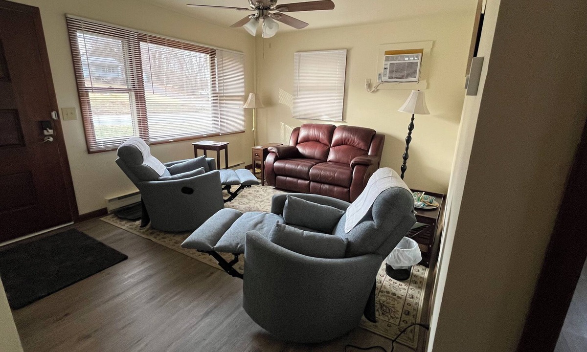Elk Mills Apartment | Delightful 2-bedroom apartment with free parking in charming Elkton