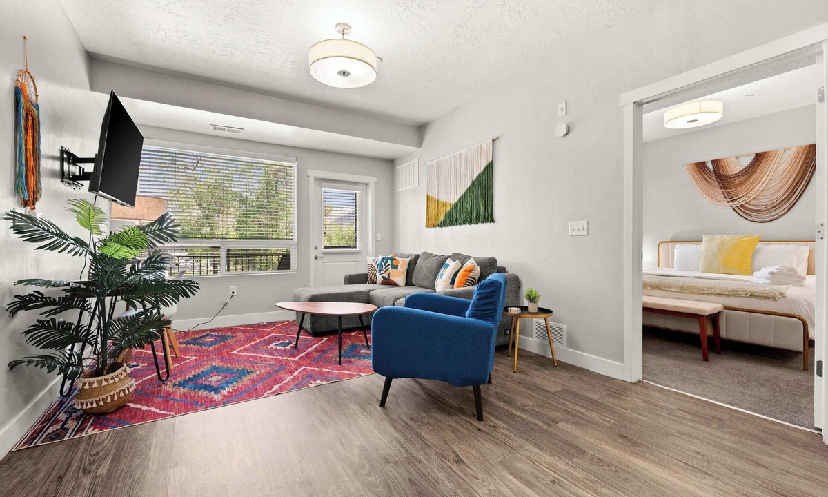Fairpark Apartment | Delta - Airport - Hot Tub - Prime SLC