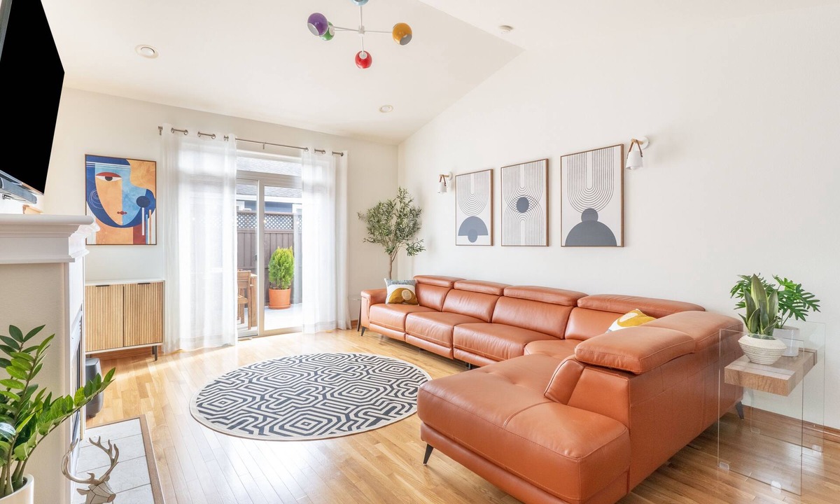 Guide Meridian House | MAJOR INTERNATIONAL SPORTING EVENT 2026 3BR + Daybed Midway | Near Seattle & Vancouver