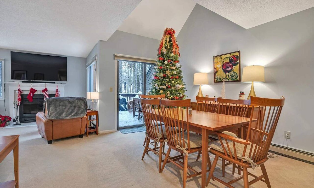 West Hartford Condo | Fireplace Condo, Pet-Friendly, Newton Village