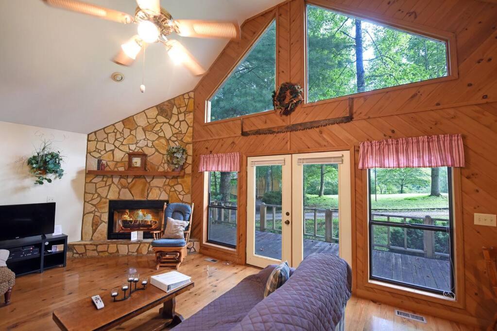 Blairsville House | Franz at Alpine Cabins - Peaceful Private Perfect