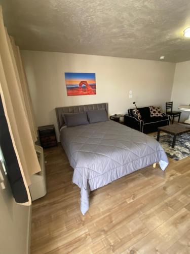 Green River Bed & Breakfast | Green River Inn Apartments