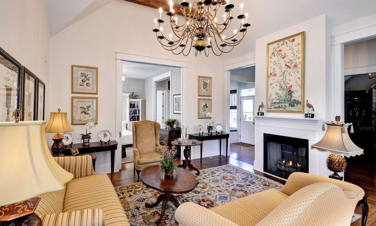 Stonehouse House | Historic Blisand Est. 1749 Luxury Country Retreat