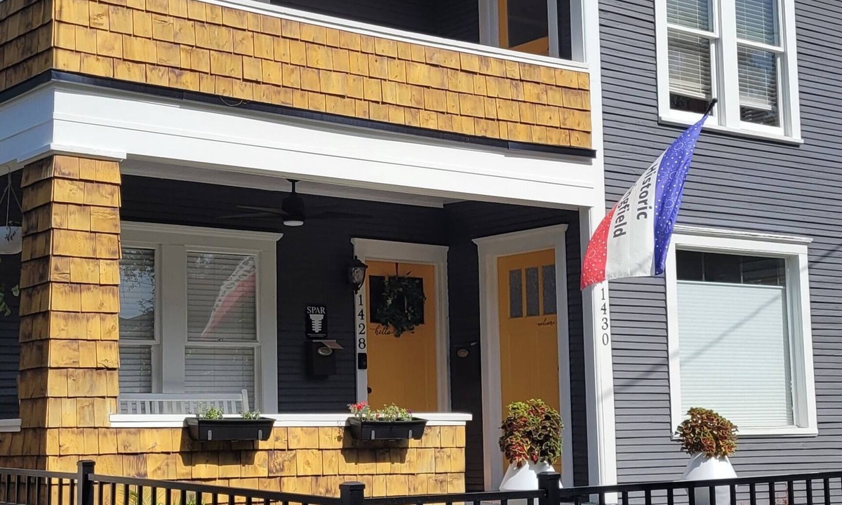 Urban Core House | Historic Springfield 1 Bedroom 1 Bathroom Near Downtown Jacksonville