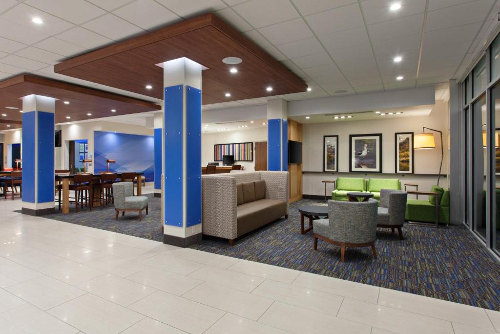 Brigham City Hotel | Holiday Inn Express & Suites - Brigham City - North Utah by IHG