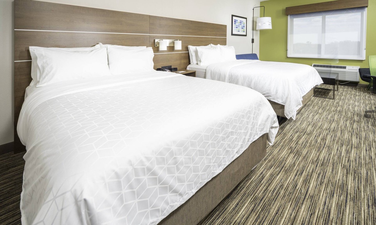 Biggar Hotel | Holiday Inn Express & Suites Fort Myers Airport by IHG