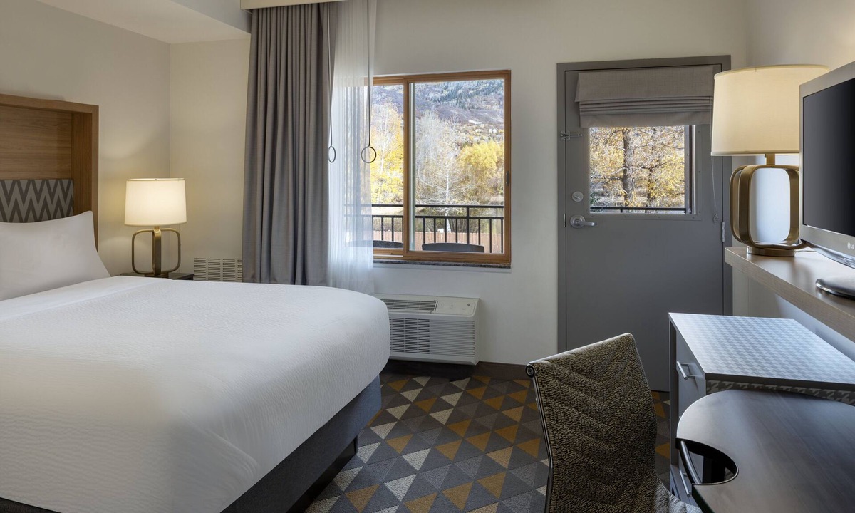 Steamboat Springs Hotel | Holiday Inn Steamboat Springs by IHG