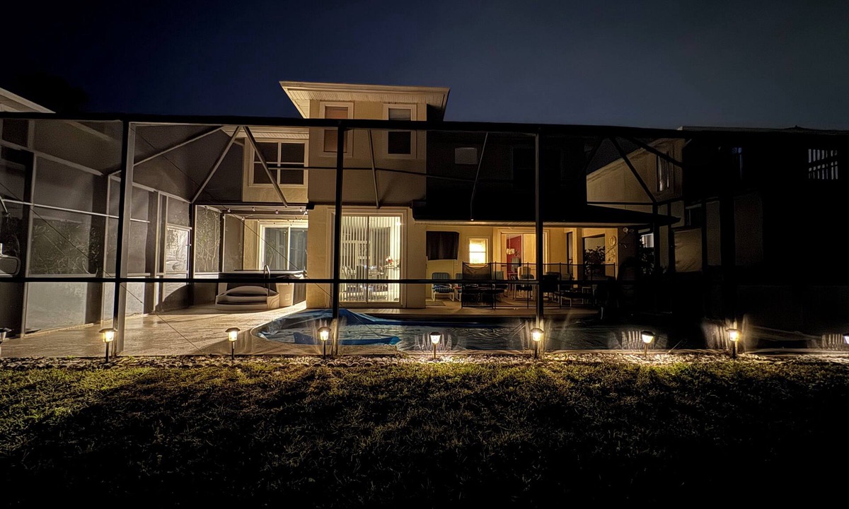 Sunset Lakes Ski Chalet | Home Sunset Lake5 dormitorios, 3½ baños, piscina y spa cerca de Disney