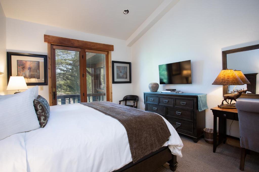 Deer Valley Hotel | Hotel Room - The Lodges at Deer Valley