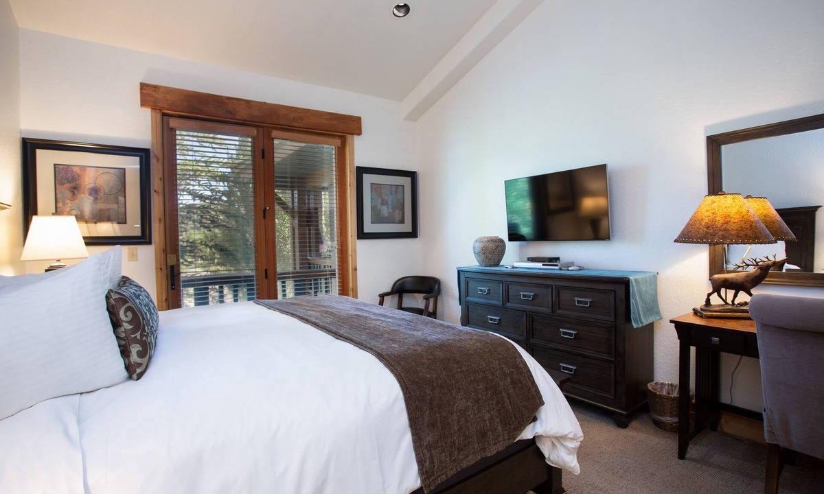 Deer Valley Cabin | Hotel Room - The Lodges at Deer Valley