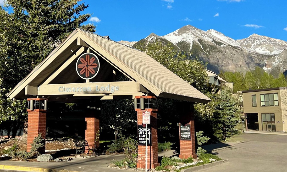 Telluride Condo | In Telluride, Comfortable, 2BR Condo, Hot Tubs, Indoor Pkg, Gas BBQs, 1st Floor.