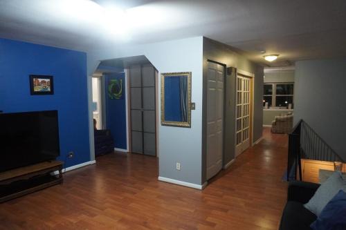 Newark Apartment | In the Circle, UD, Sports, D Park, tax free Shopping