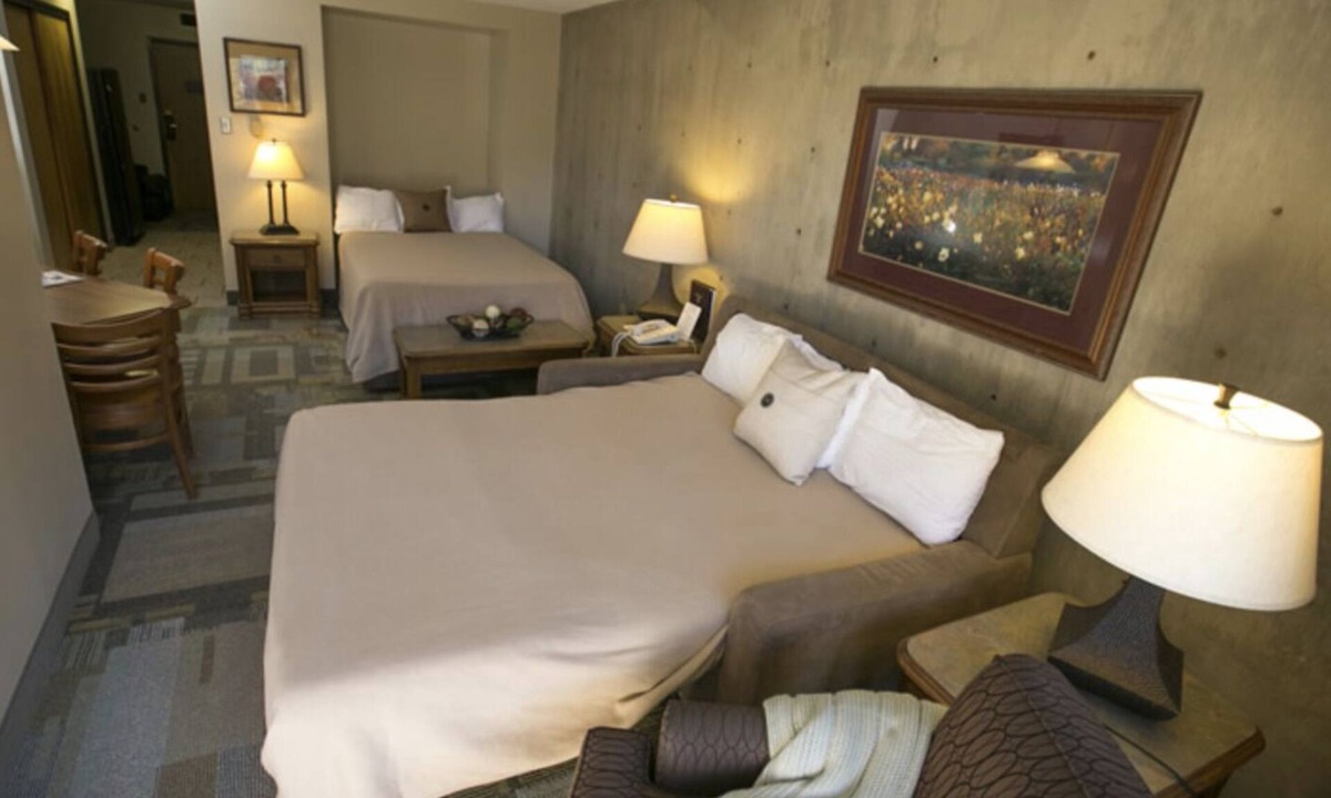 Salt Lake Mountain Resorts Cabin | Iron Blosam Lodge, Snowbird. 1/-9/2027