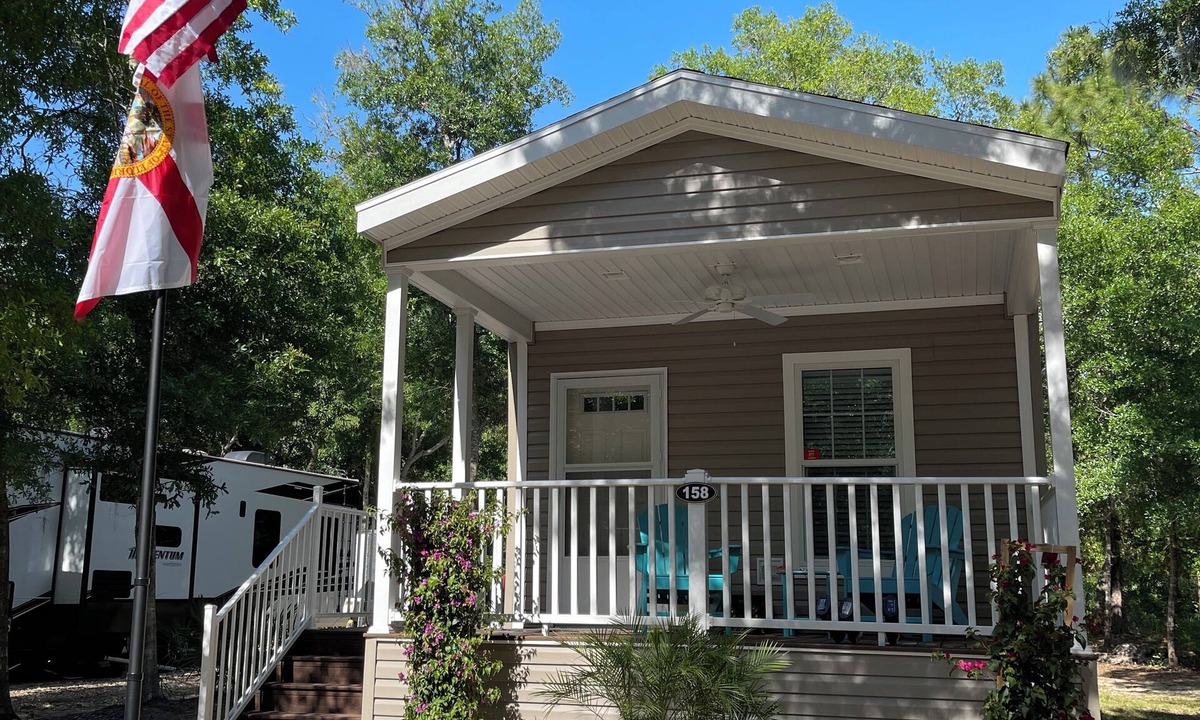 Citrus County Cottage | Lazy Oak Cottage