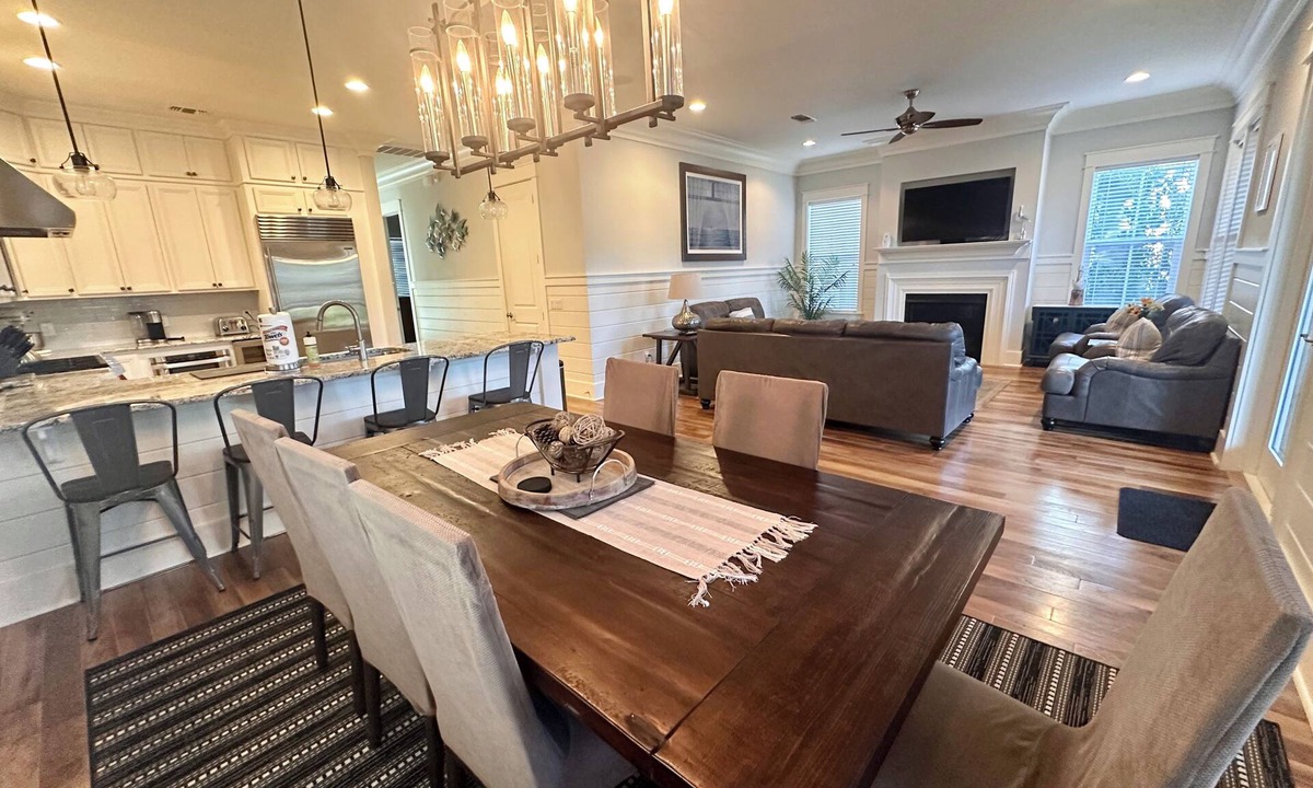 WaterSound West Beach House | Luxury Beach House/Gated Community. PRIVATE BEACH ACCESS/CLUBHOUSE & POOL