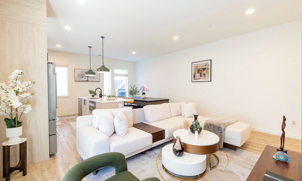 Broadway House | Luxury Capitol Hill Townhouse with Hot Tub, Sauna, EV Charger & Epic Views!