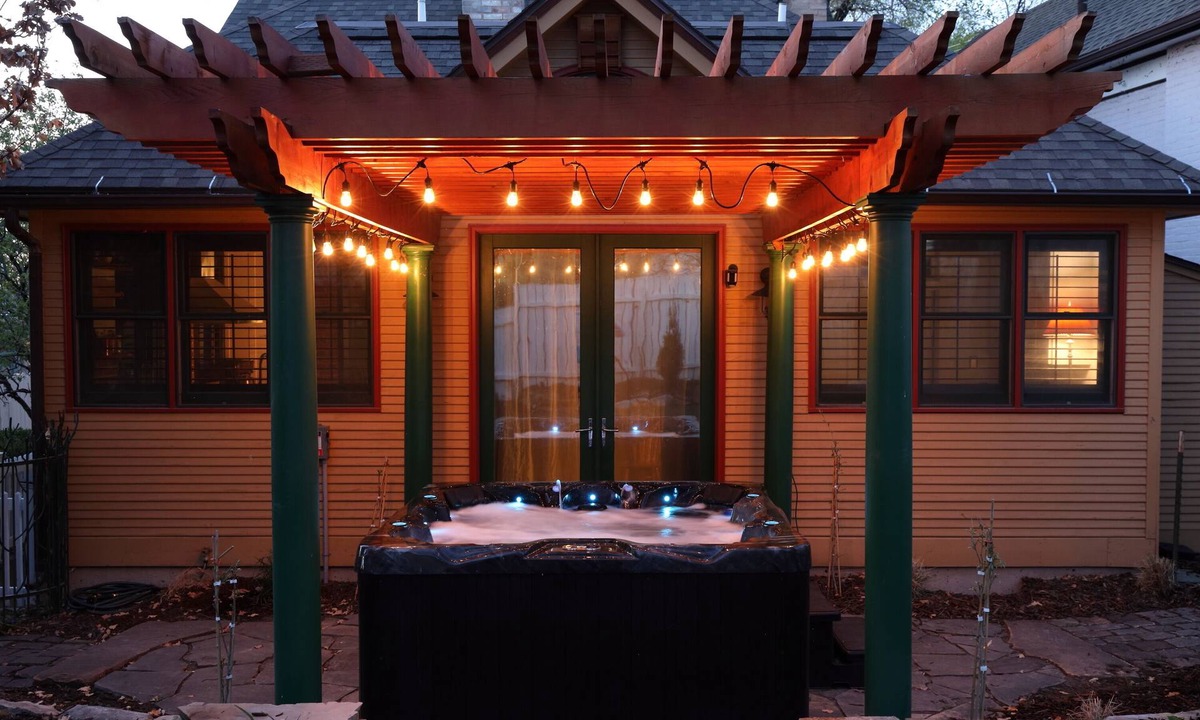 Capitol Hill House | Luxury Historic Downtown Home + Hot Tub + 3GB Fiber Wi-Fi