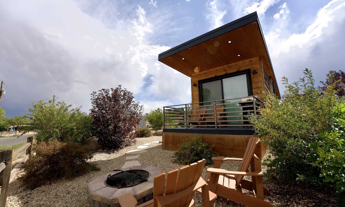 Escalante House | Luxury Tiny Home w/Views Near Escalante Utah