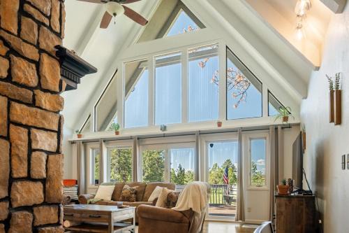Larkspur House | Modern A-Frame Hot Tub Views