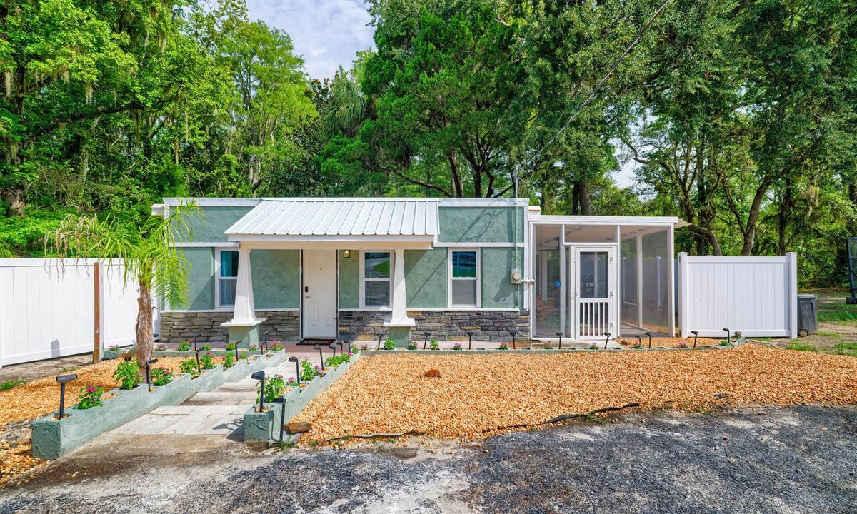 Chassahowitzka House | Nature Coast Cottage Retreat 5 star