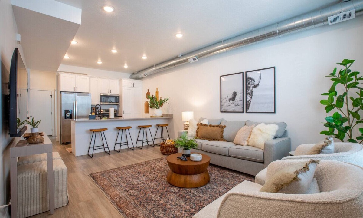 Poplar Grove Villa | Near Downtown SLC | Rooftop Hot Tub | Pet Friendly