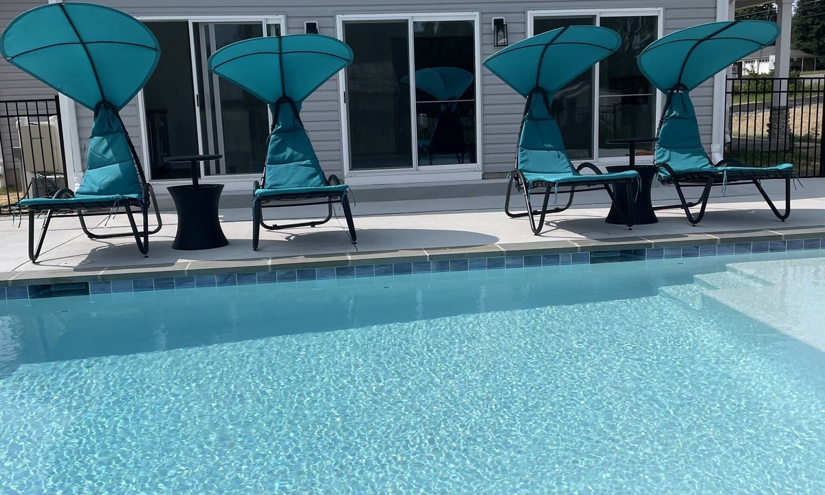 Churchville House | New Built Vacation Home with Pool in Quiet Area! 5 min. away from Ripken Stadium