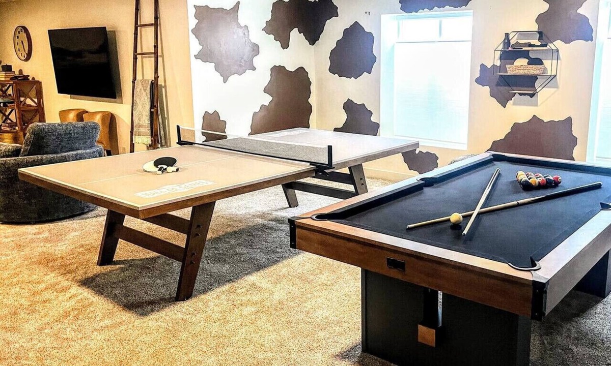 Moab South Valley House | NEW! GameRm–HotTub–TheaterRm–Mtn Views–3000sf–BBQ