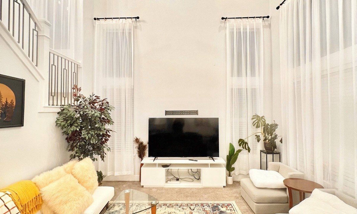 Lehi House | NEW Stylish 4 Bed 3.5 Bath 2 Car Garage House with Mountain View in Lehi Utah