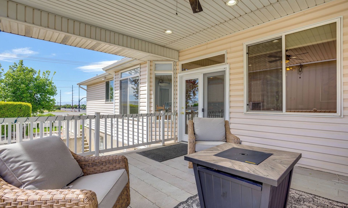 Clearfield House | Office, Fire Pit, Deck! Large Rental Near Hill AFB