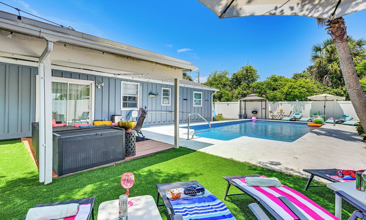 Viva Villas House | Outdoor Oasis & All-Ages Fun! Gulf Coast Getaway