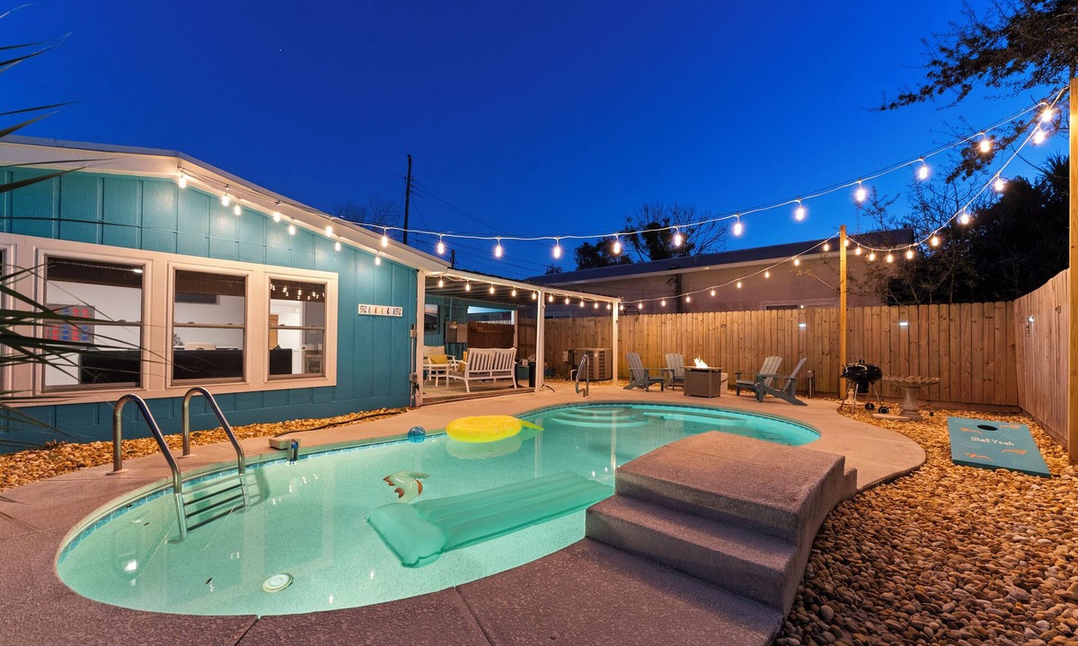 West Panama City Beach Cottage | Panama City Beach Cottage + Heated Pool + Arcade + Walk to Beach + Sleeps 7