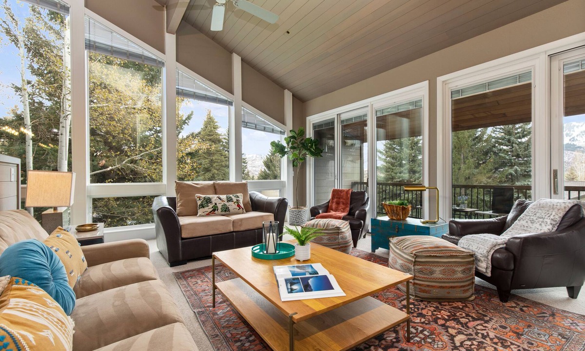 Park Meadows House | Park City Luxury Home - Hot tub + Great for Groups!