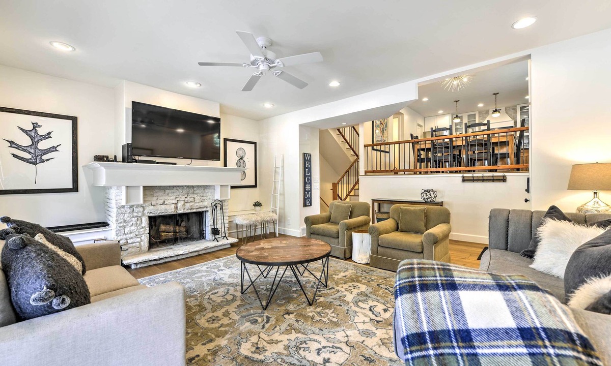 Downtown Park City House | 'Park City Main Street Overlook' Rental w/Hot Tub